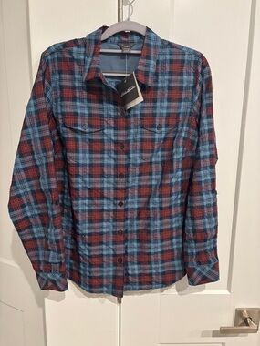 Eddie Bauer Long Sleeve Adventurer II Plaid Button-Up Shirt. Size S